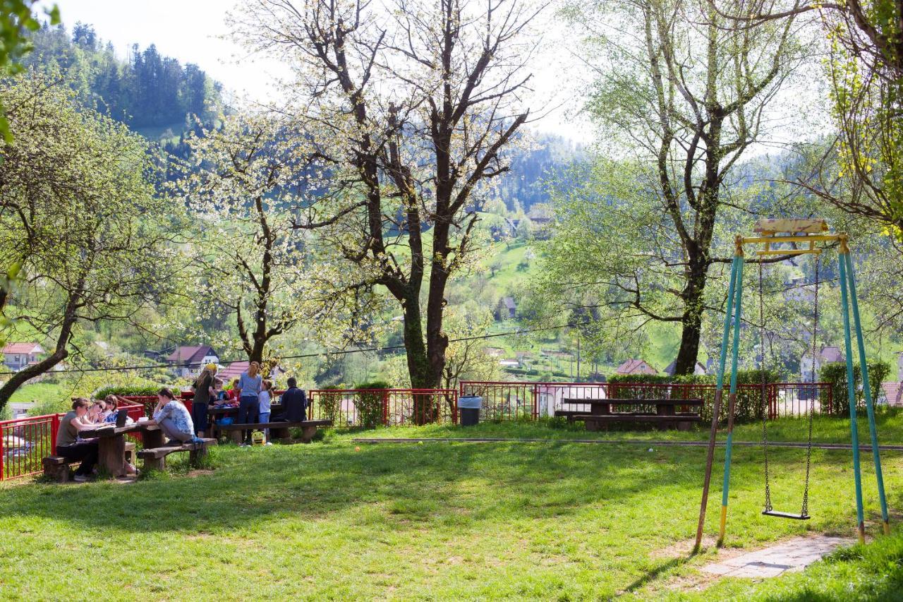 Hostel Idrija Exterior foto